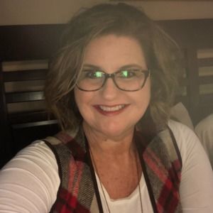 Meet your Posher, Renee